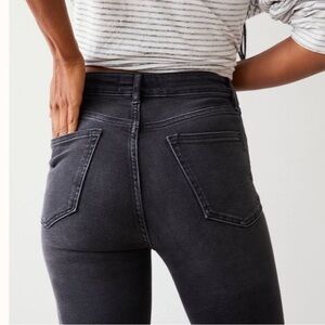 Free People Raw High Rise Jegging in Washed Black